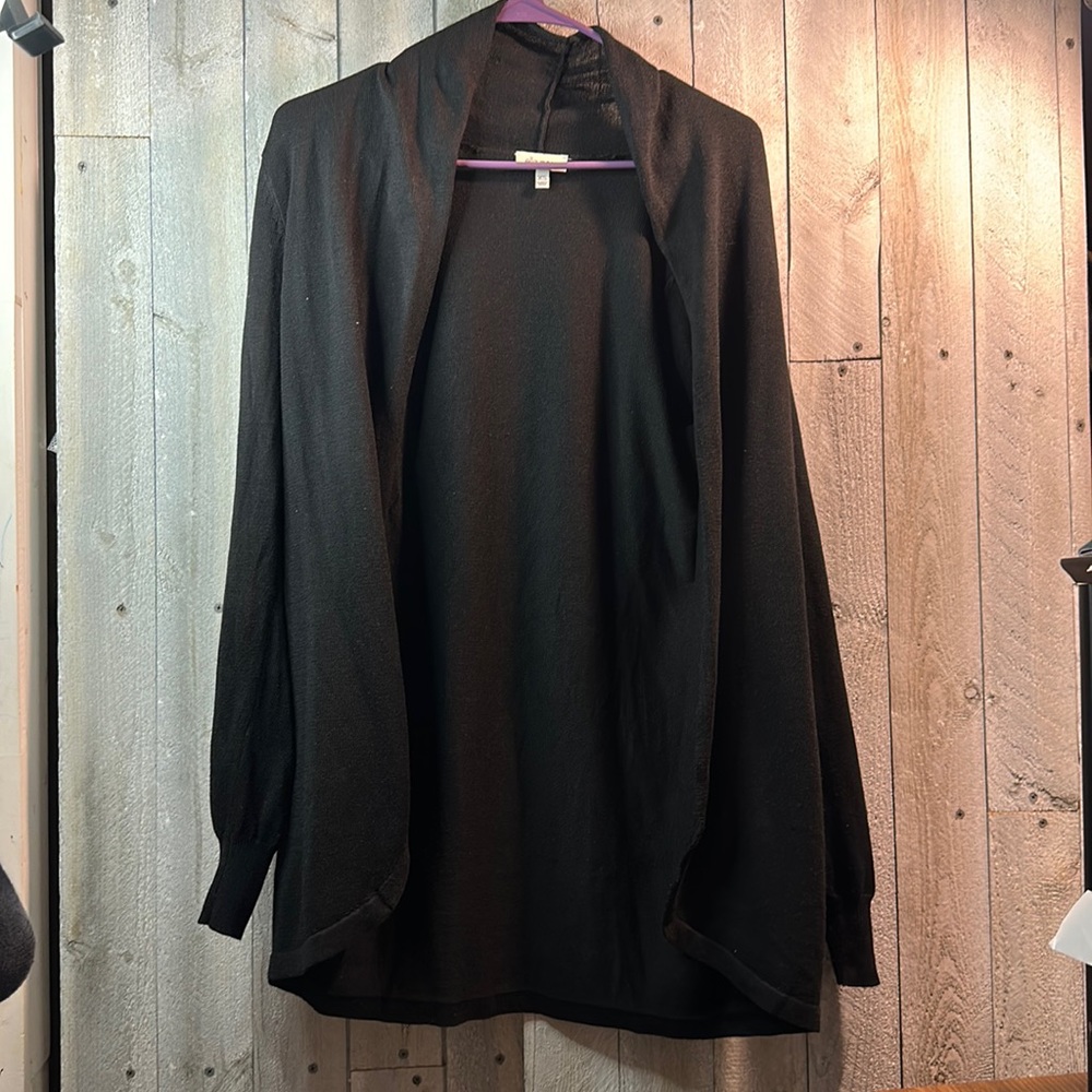 Ella moss size XS  black flowy elegant cardigan. NO FLAWS